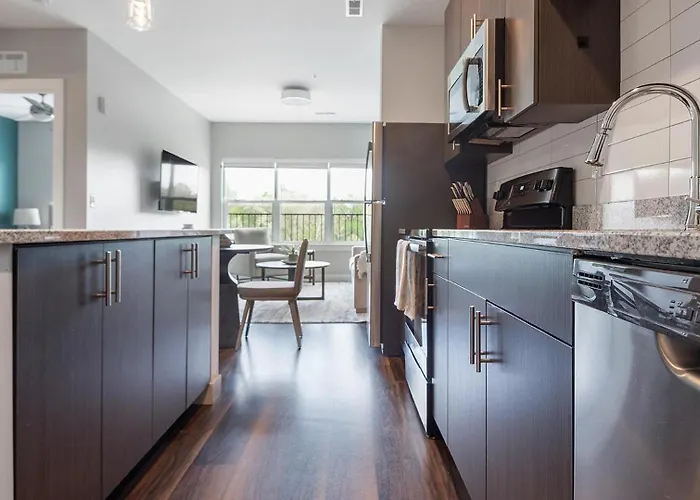 Landing - Whispering Heights Apartamento